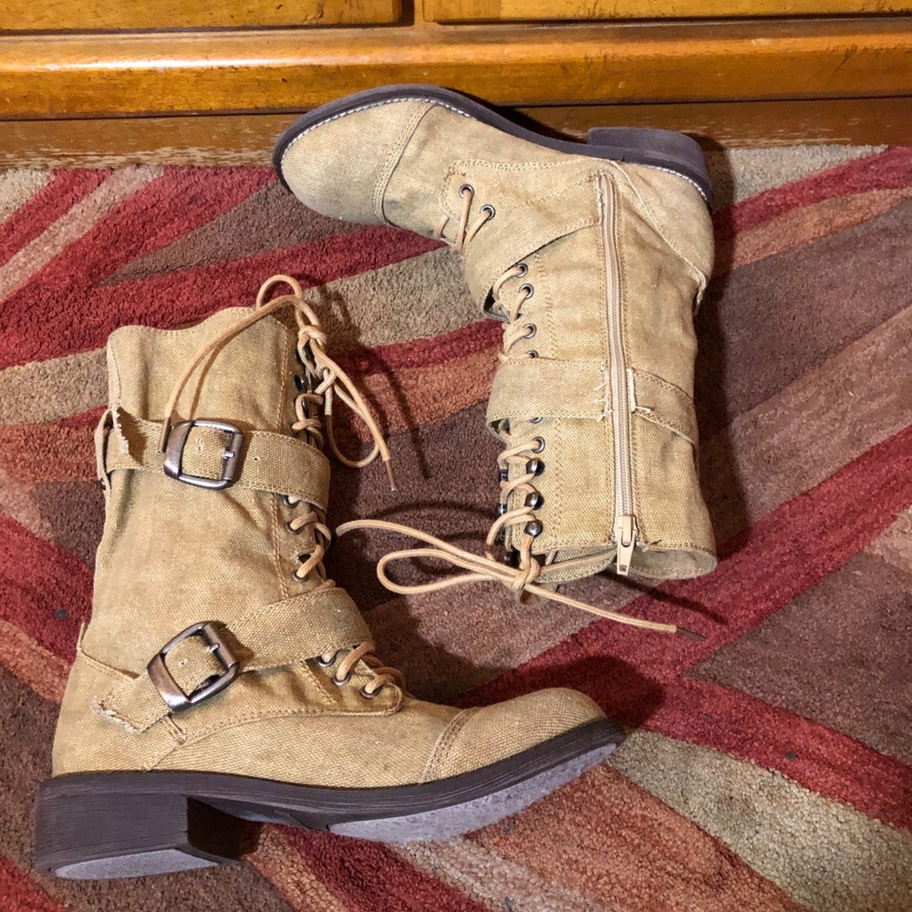Rocket Dog Boots Combat